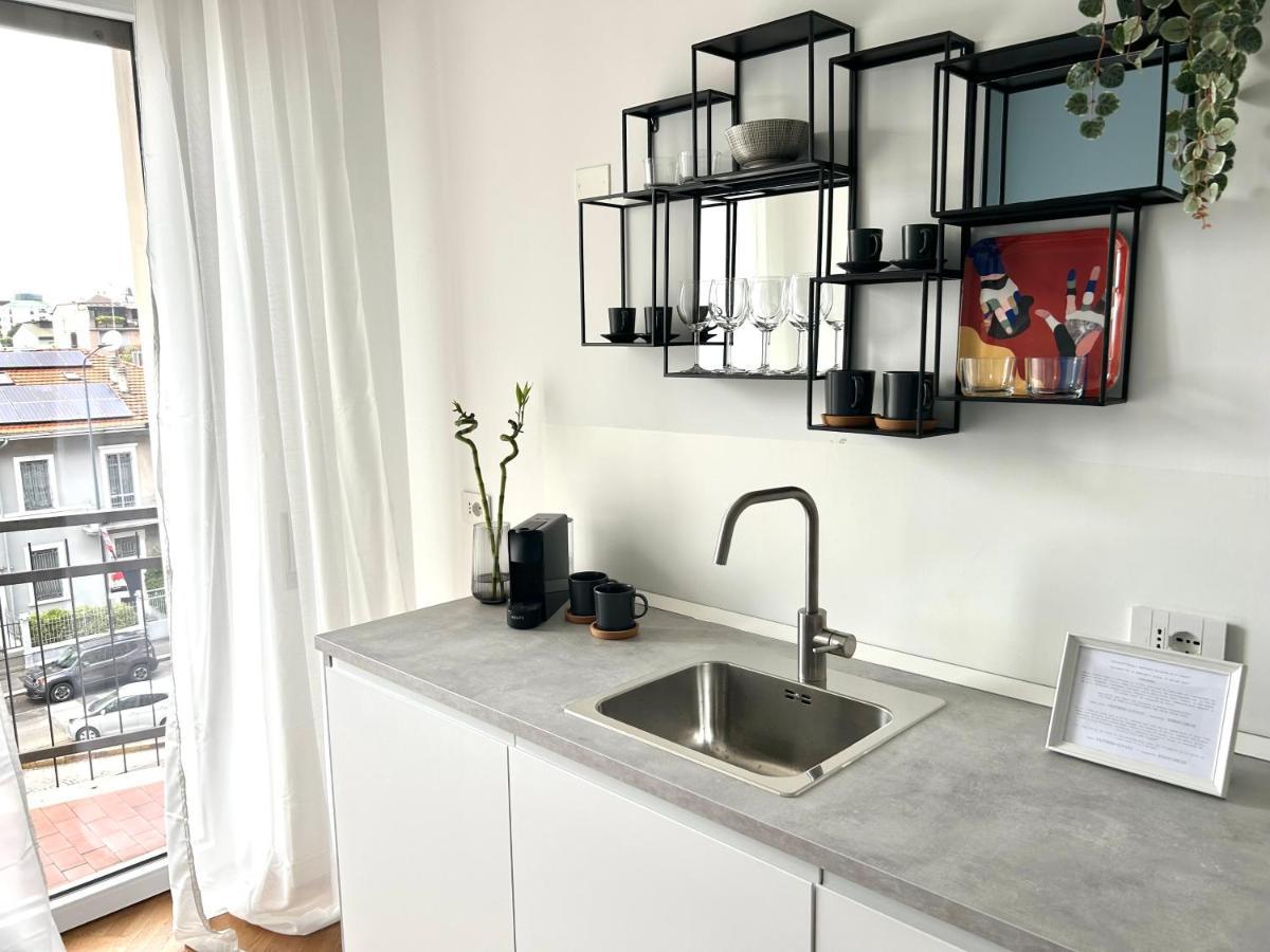 Your Window On The City - Via Gioia Apartment Milan Bagian luar foto