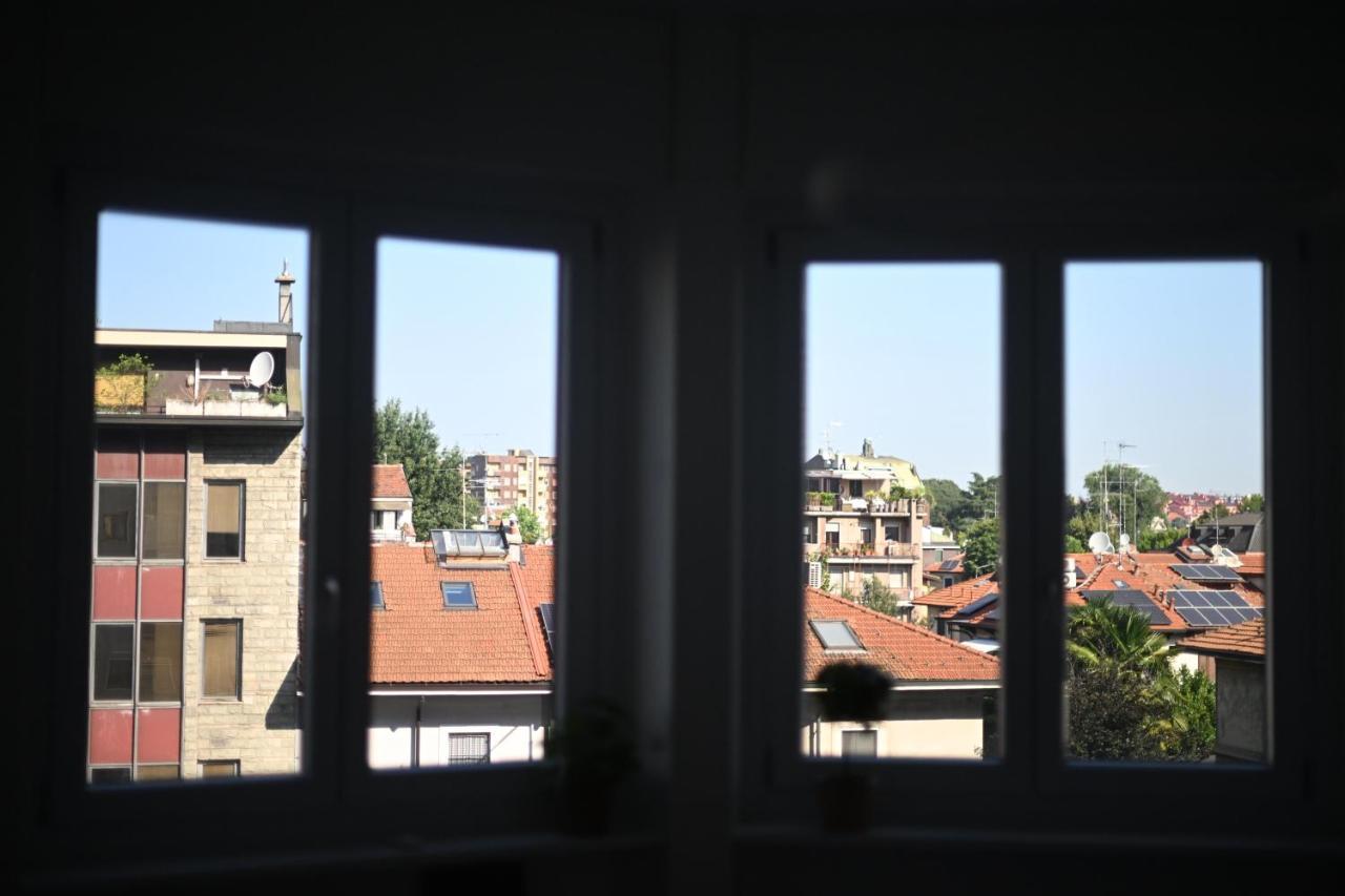 Your Window On The City - Via Gioia Apartment Milan Bagian luar foto